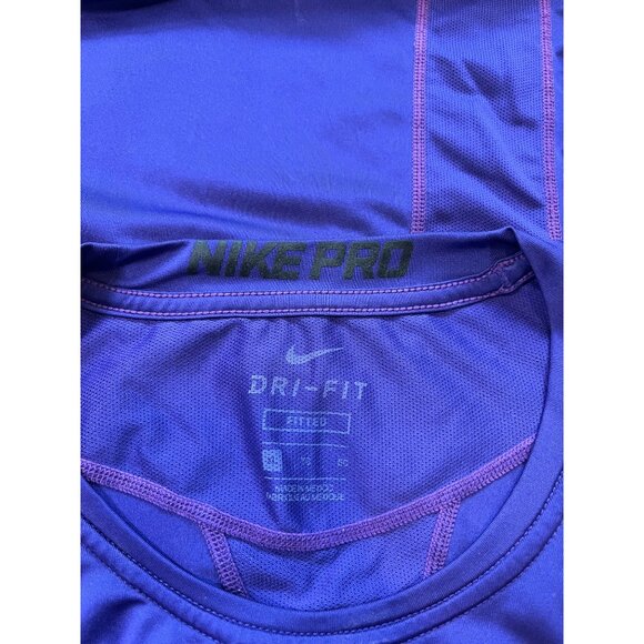 Womens Nike Pro Dri-Fit Fitted Purple Tee Size XL Activewear Bold Logo Bright - Picture 6 of 6